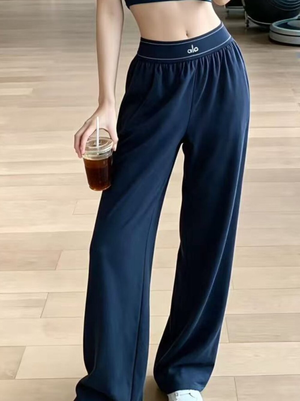 ALO Yoga Wide Leg Pants in Navy Blue